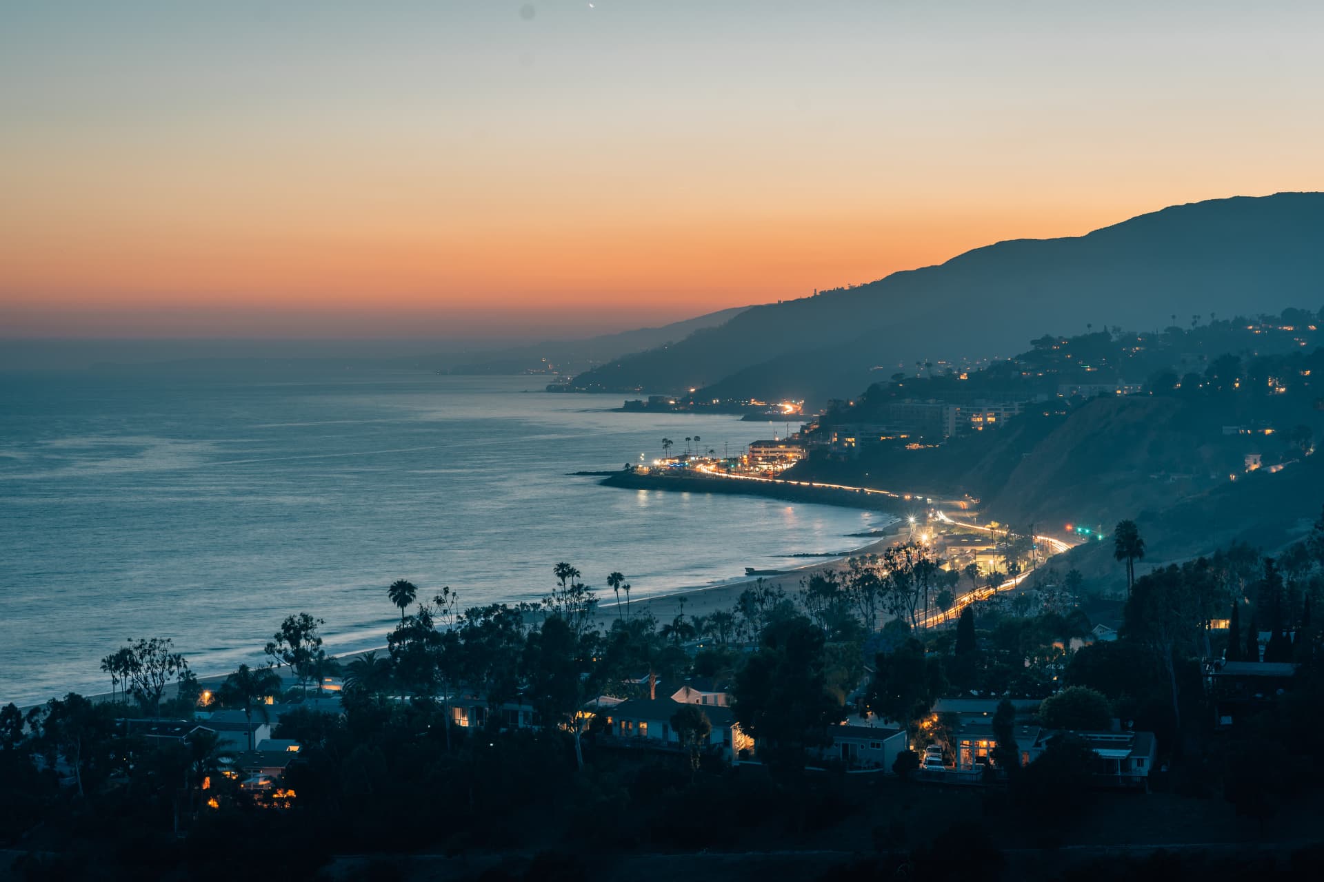 Pacific Palisades coastline at twilight, where Webconsuls began
